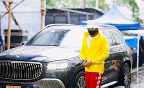 Maybe you would like to learn more about one of these? Actor Ranveer Singh Brings Home The Mercedes Maybach Gls 600 Worth Rs 2 43 Crore