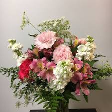This independent florist has fresh cut flowers, fruit and gourmet baskets, green and blooming plants, balloon bouquets, and orchids and tropical plants. Watkins Queen Anne Watkins Flowers Of Distinction Raleigh Flowers