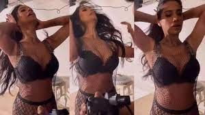 P*rn kab aa ri site par': Poonam Pandey's video in black bikini irks  netizens 