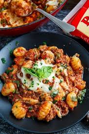 Mozzarella Baked Gnocchi Bolognese In 2020 Bolognese Recipe Baked Gnocchi Gnocchi Bolognese