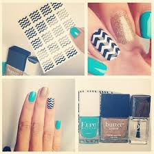 Make It Stick La Manucure Chevron A La Portee De Toutes Chevron Nails Simple Acrylic Nails Hair And Nails