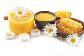 Un ottimo scrub fatto in casa è quello a base di cannella e miele, che come dicevamo è uno degli ingredienti re degli scrub fai da te. Scrub Viso Fatto In Casa La Ricetta Semplice Con Zucchero E Miele Donnad