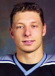 Player photos for the 2003-04 Roanoke Express at hockeydb.com