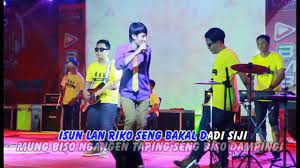 Lirik Lagu Dan Chord Kunci Gitar Ilux Dadio Lintang Tribun Video