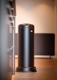 Baseboy 20 High Quality Designer Products Architonic Vind fantastische aanbiedingen voor wesco 20 liter. baseboy 20 high quality designer