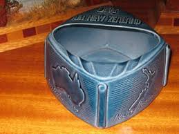 Very Rare Retro Crown Lynn Air Nz Ashtray From Late 70s 80s Air New Zealand Lynn New Zealand
