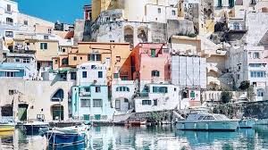 From latin italia (italy), via ancient greek ῑ̓ταλίᾱ (ītalíā), from oscan (víteliú) (a name for the southwestern tip of calabria). Nmklet Autx1rm