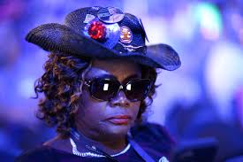 Delegate decor in photos