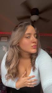 🍒Thicccy🍑 (@helenacorry002)