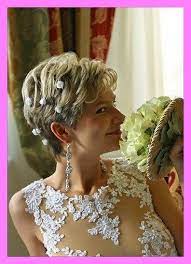 30 Short Hairstyles For Mother Of The Bride Over 50 Check Out These Topics Short Hairstyles F Short Wedding Hair Bride Hairstyles Mother Of The Bride Hairdos
