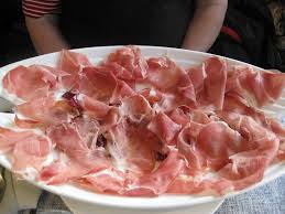 So Sieht Eine Kleine Portion Prosciutto Di San Daniele Im La Botte Lignano Aus Portionen Prosciutto San Daniele