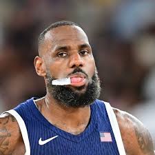 Bryce James dice quienes son los 5 mejores jugadores de todos los tiempos:  LeBron James Michael Jordan Kobe Bryant Russell Westbrook Carmelo Anthony  🍿¿Que Dice El Público? 🍿 ✨Traído a ustedes por @overallcontractors