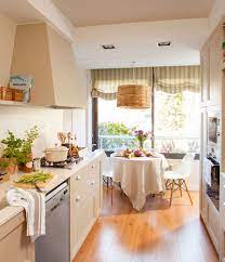 Ev dekorasyonundaki son trend sizin de bildiğiniz gibi balkonu evin içerisine katarak o alanı daha geniş bir hale getirmektir. 20 Farkli Balkonla Birlestirilmis Mutfak Modelleri 2021 Dekorcenneti Com