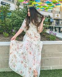 Dream Of Floral Darling Maxi Dress Lovestitch In 2020 Flowy Dress Boho Maxi Dress Beautiful Maxi Dresses