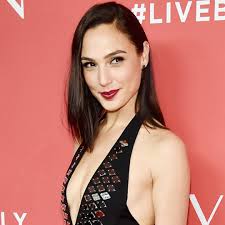 Justice league gal gadot wonder woman signed autographed 12x18 movie poster photo. 35 Fascinating Facts About Gal Gadot Pen Pusher Hackette