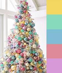 4 Christmas Tree Color Palette Ideas Christmas Tree Themes Gold Christmas Decorations Colorful Christmas Tree