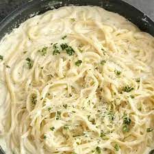 Classic alfredo sauce is made of just butter, heavy cream and parmesan cheese. 10 Best Alfredo Sauce With Cream Cheese And Chicken Broth Recipes Yummly