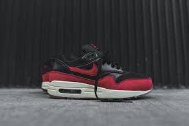 Nike Wmns Air Max 1 Essential Black Gym Red Black Gum Nike Air Max Nike Sneakers Fashion