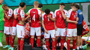 Eriksen collapsed towards the end of the first half and had. Nlzyadcchtandm