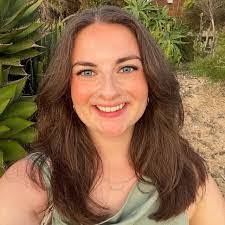 Dana Bromley's Instagram, Twitter & Facebook