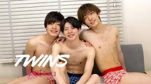 CK DOWNLOAD - Gay Japan threesome blowjob - FullBoys.com