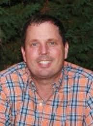 Larry Kluttz's Instagram, Twitter & Facebook