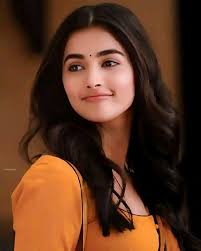 Ina buzu yake mufa senior Man film irin su kills za ana fassarar mn akashe  budurwar jirgin kasa yatakata me Kuma alqawari kana kallo kana kuka wlh  wani wage sai tarewa nayi |