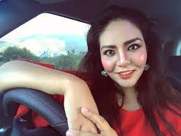 Itzel Cabrera's Instagram, Twitter & Facebook