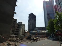 Selbstständiger finanzberater für die deutsche bank. Frankfurt Four Ex Deutsche Bank Dreieck 4 Hochhauser 233m 173m 120m 100m In Bau Page 46 Skyscrapercity