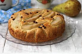 3 belle mele acidule 3 pere 2 uova 100 ml latte 70 gr farina 50 gr zucchero 20 gr burro. Torta Alle Pere Con Gocce Di Cioccolato Con 1 Uovo Soltanto Tutto Fa Brodo In Cucina