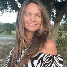 Ayla Love (@aylaslove) • Facebook