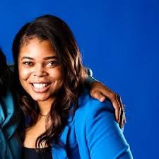 Danielle Braswell's Instagram, Twitter & Facebook