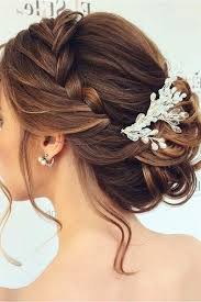 How Stunning Is This Updo With A Beautiful Side Braid This Look Is Perfect For Any Flechtfrisuren Hochzeit Festliche Frisuren Mittellange Haare Flechtfrisuren