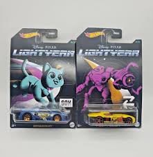 Hot Wheels Disney Pixar Lightyear Amazoom and Fast Felon 1/64 Diecast New