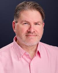 Bradley Gamble's Instagram, Twitter & Facebook