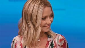 View yourself with kelly ripa hairstyles. Kelly Ripa On 20 Years Of Hosting Live Daytime Talk Show Variety
