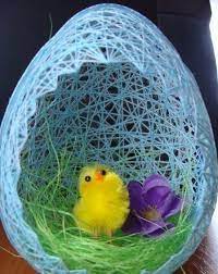 Filléres és gyönyörű húsvéti díszek. Husveti Tojas Cernabol Kotni Jo Kotes Horgolas Leirasok Mintak Semarajzok Easter Egg Basket Easter Basket Diy Easter Eggs Diy