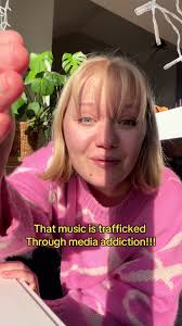 Folk Music Insights from Penelope Scott's New Song