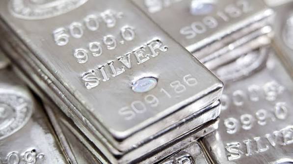الفضة تعمق خسائرها وتهبط بنسبة 16% - جريدة البورصة