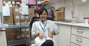 An online operating pharmacy store that is run by professional registered pharmacists registered under pharmacy board malaysia (lembaga farmasi malaysia) we guarantee to sell only genuine products we aimed to provide the best online shopping experience to our customer by. Emy S Pharmacy Student Malaysia Indonesia Tips Untuk Lulus Peperiksaan Farmasi Malaysia