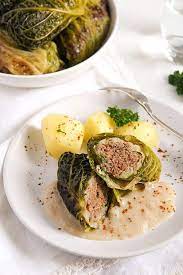 Stuffed Savoy Cabbage German Recipe Recipe Minced Meat Recipe Vegetable Dishes Cabbage Rolls