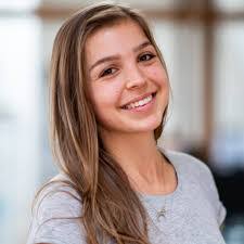 Lena Jaeger's Instagram, Twitter & Facebook