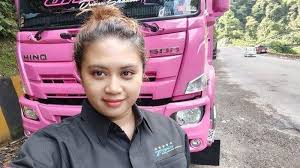 Yang ditampilkan di sini adalah iklan lowongan yang sesuai dengan kueri anda. Viral Supir Truk Cantik Ini Mampu Taklukan Jalan Tercuram Di Indonesia Jadi Perhatian Warga Padang Tribun Batam