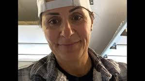 Danielle Salinger is live!