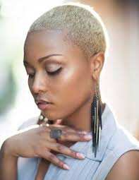 Just because your natural color is black, that doesn't the hair on the sides is cut really short while some curls are left on top to make you look very feminine. 75 Badass Brush Cut Hairstyles For Women