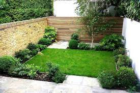 Rumah minimalis tampak depan batu alam banyak digunakan di rumah dengan lahan tipe besar maupun kecil karena gaya ini dinamis dan sesuai desain tropis juga tak kalah menarik minat bagi pecinta desain rumah minimalis. 7 Desain Taman Minimalis Di Lahan Sempit