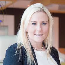 Top award for Oman hotel executive