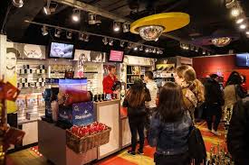 Madame tussauds amsterdam is a wax museum situated in amsterdam, the capital city of the netherlands. Madame Tussauds Amsterdam Eintrittspreise 2021 Hallo Amsterdam