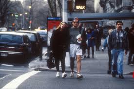 Of 1996, john and carolyn had a fight in central park and it was so heated, he ripped her engagement ring off her finger. Why We Should All Dres Like Jfk Jr And Carolyn Bessette