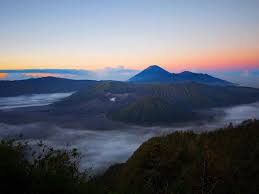 Hasil gambar untuk paket tour gunung bromo
